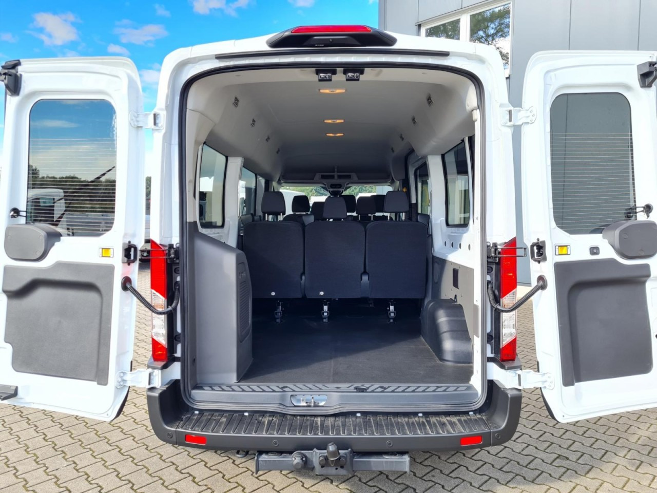 Ford Transit 350 Kombi TDCi L3 Trend 9 Sitzer AUTOMATIK - Combi van: picture 5 Ford Transit 350 Kombi TDCi L3 Trend 9 Sitzer AUTOMATIK - Combi van: picture 5