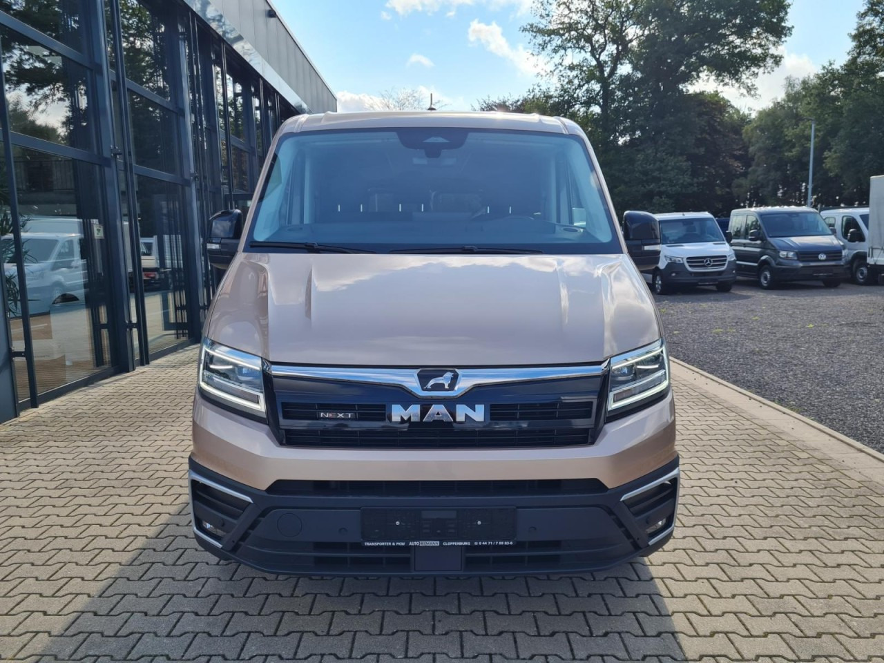 Man TGE 3.180 TDi Kombi 9 Sitze ALU KAMERA LED LEDER Sonderumbau - Minibus, Passenger van: picture 2 Man TGE 3.180 TDi Kombi 9 Sitze ALU KAMERA LED LEDER Sonderumbau - Minibus, Passenger van: picture 2