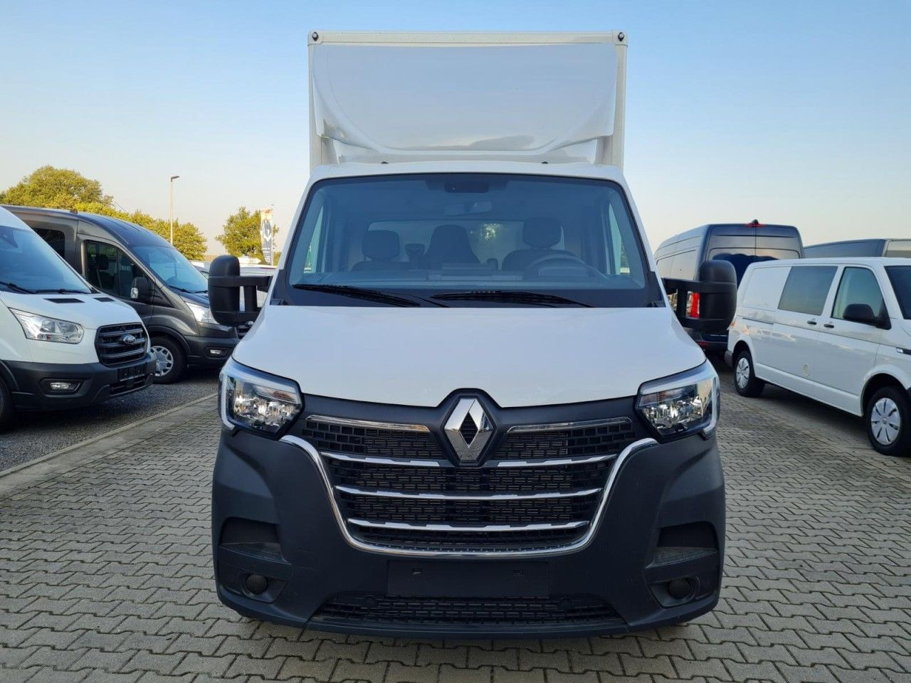 Renault Master 3.5t Möbel Koffer LBW KLIMA KOMFORT TEMPO - Box van: picture 2 Renault Master 3.5t Möbel Koffer LBW KLIMA KOMFORT TEMPO - Box van: picture 2