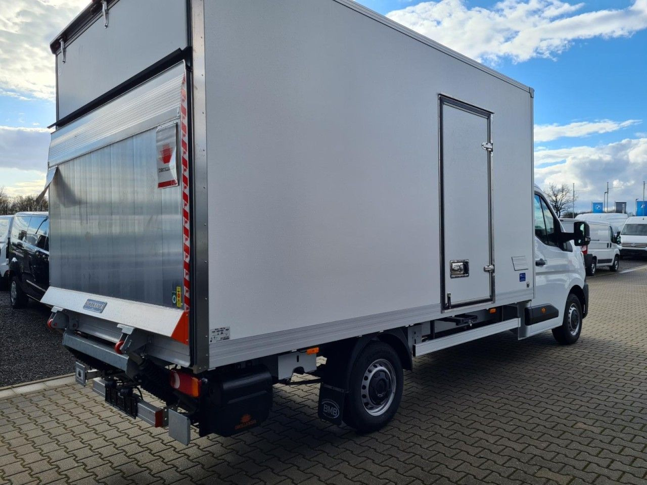 Renault Master 35 New Möbel Koffer LBW LUFTFEDERUNG KAME - Box van: picture 4 Renault Master 35 New Möbel Koffer LBW LUFTFEDERUNG KAME - Box van: picture 4