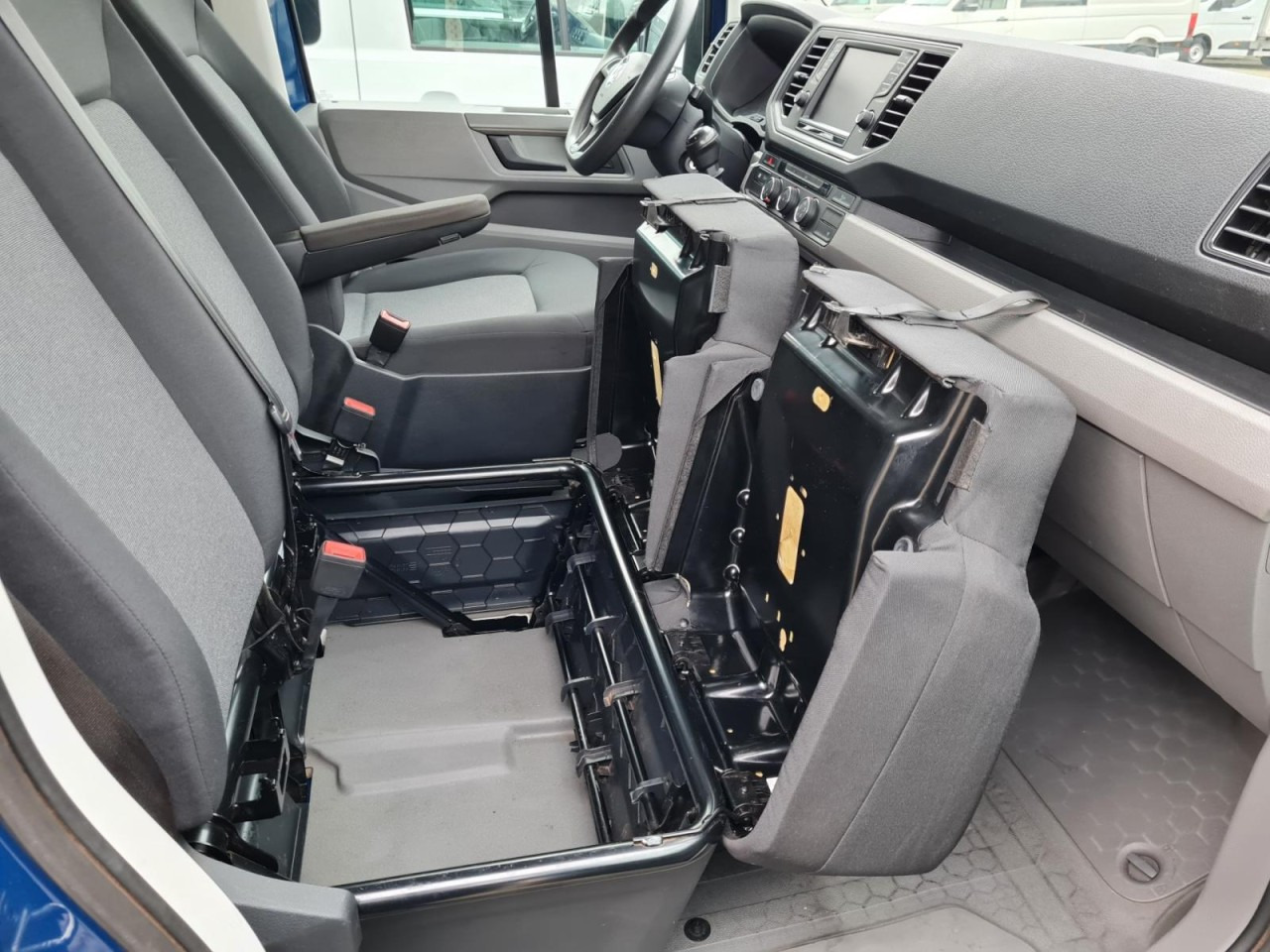 Panel van, Combi van Volkswagen Crafter 35 Kasten Plus Doka mixto NAVI AHK 6 Sitzer: picture 20 Panel van, Combi van Volkswagen Crafter 35 Kasten Plus Doka mixto NAVI AHK 6 Sitzer: picture 20