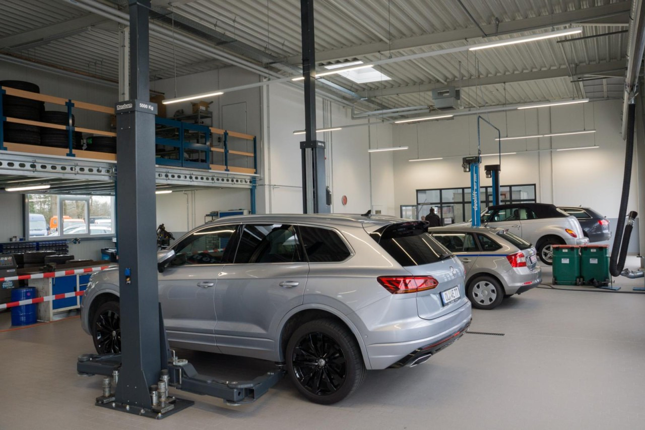 Volkswagen Crafter 35 Kasten TDI L4H3 LED Kamera Tempom Ergositz - Panel van: picture 4 Volkswagen Crafter 35 Kasten TDI L4H3 LED Kamera Tempom Ergositz - Panel van: picture 4