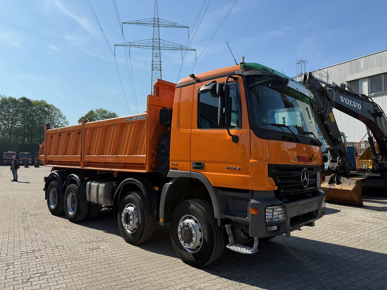 Mercedes-Benz 4144 Actros MP2 3-S.-Kipper Bordmatic Klima 8x6 - Tipper: picture 3 Mercedes-Benz 4144 Actros MP2 3-S.-Kipper Bordmatic Klima 8x6 - Tipper: picture 3