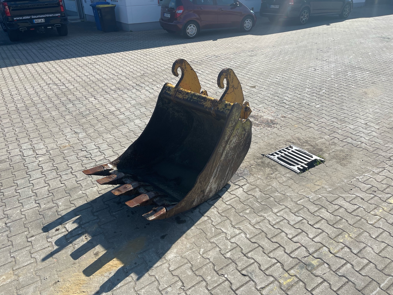 Tieflöffel 100 cm - Excavator bucket for Construction machinery: picture 2 Tieflöffel 100 cm - Excavator bucket for Construction machinery: picture 2