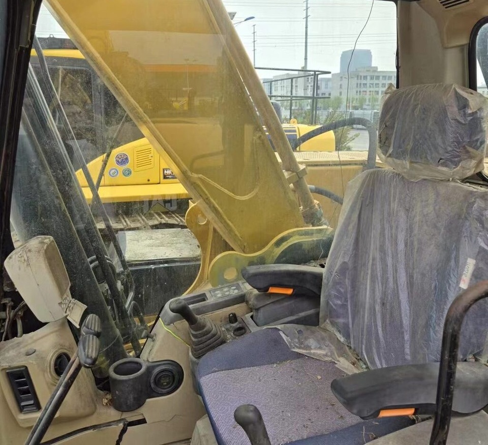 Caterpillar 330D - Crawler excavator: picture 3 Caterpillar 330D - Crawler excavator: picture 3