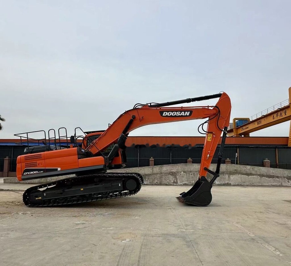 Doosan DX300 - Crawler excavator: picture 4 Doosan DX300 - Crawler excavator: picture 4