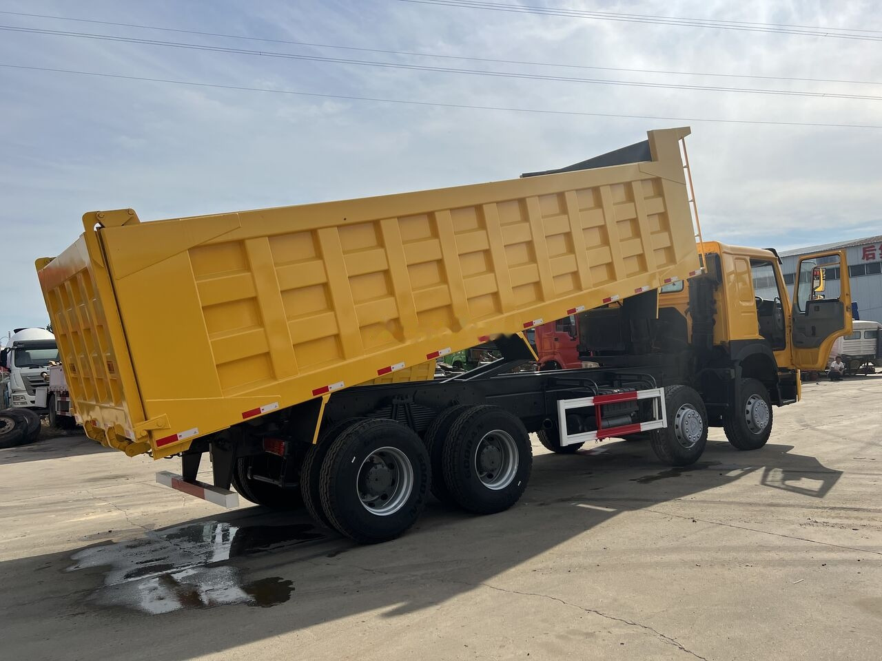 Howo - Tipper: picture 3 Howo - Tipper: picture 3