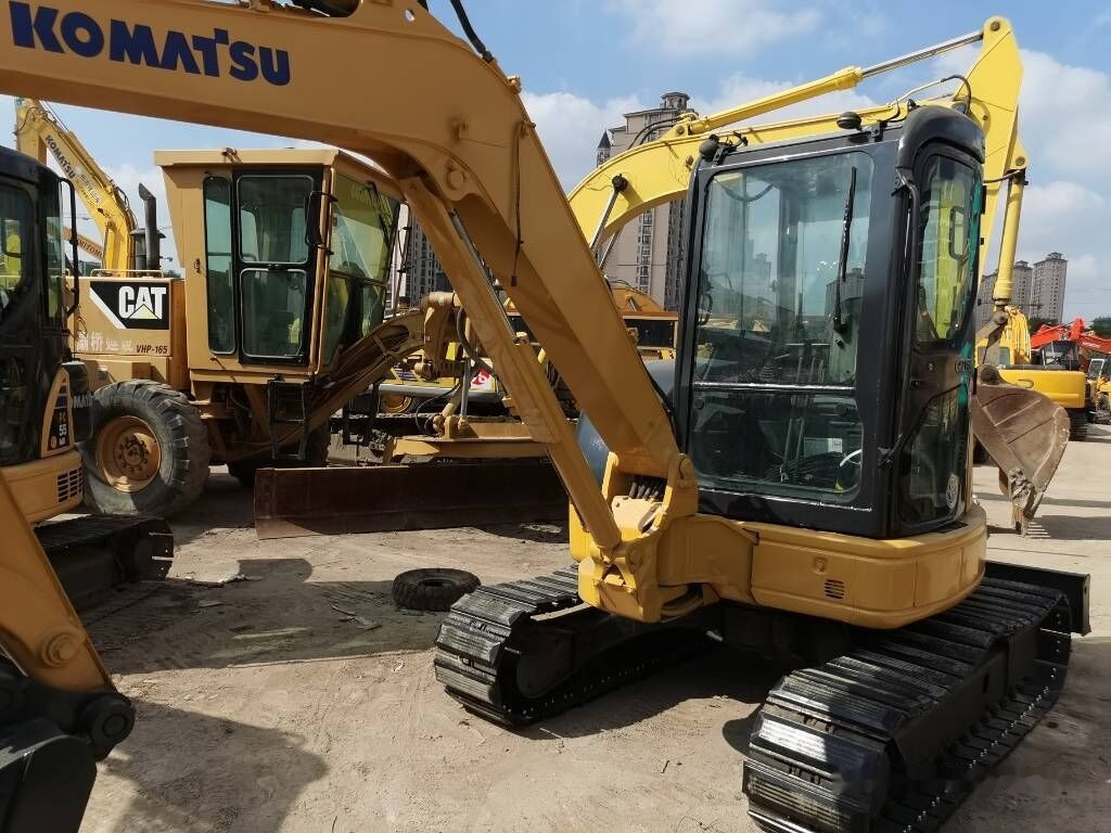 Komatsu PC35MR - Mini excavator: picture 2 Komatsu PC35MR - Mini excavator: picture 2