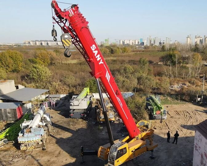 Sany STC1000 - Mobile crane: picture 4 Sany STC1000 - Mobile crane: picture 4