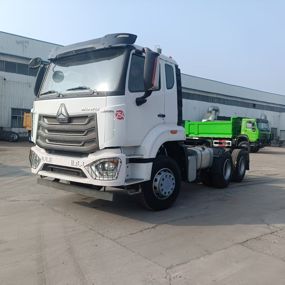 Sinotruk HOHAN 6*4 Tractor - Tractor unit: picture 5 Sinotruk HOHAN 6*4 Tractor - Tractor unit: picture 5