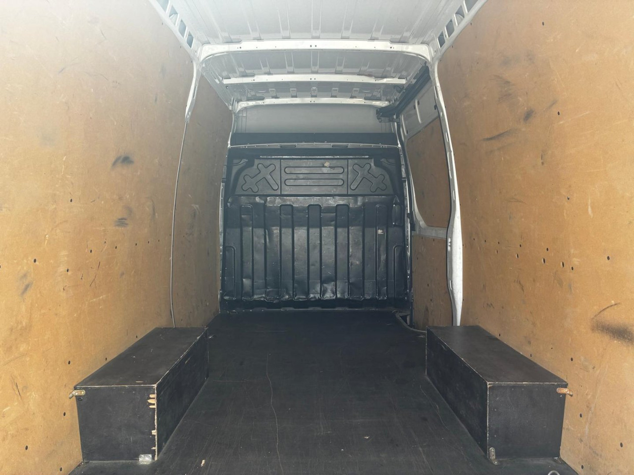 Panel van Furgón IVECO 35S14 V 12m3: picture 6