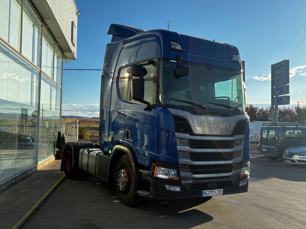 Cabeza Tractora Scania R450 AUTOMATICO-INTARDER - Tractor unit: picture 3 Cabeza Tractora Scania R450 AUTOMATICO-INTARDER - Tractor unit: picture 3