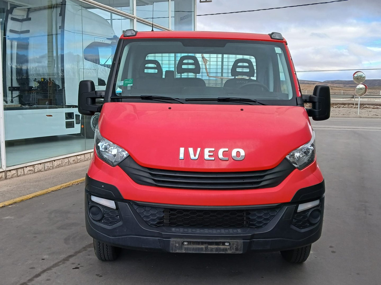 Volquete/Dumper IVECO 35C12 CAJA BASCULANTE - Tipper van: picture 2 Volquete/Dumper IVECO 35C12 CAJA BASCULANTE - Tipper van: picture 2