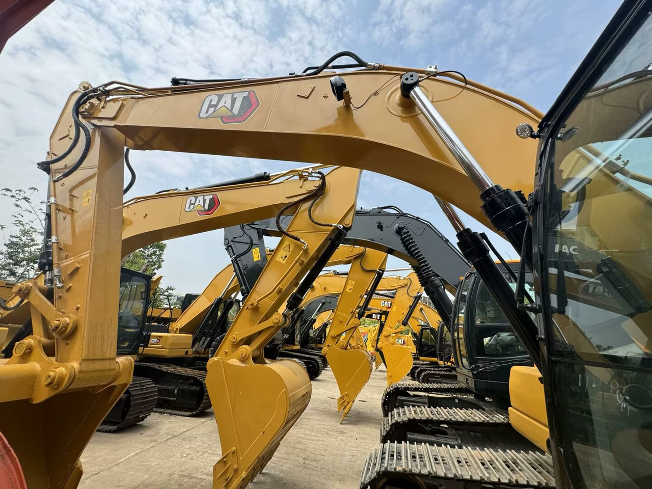 CATERPILLAR 323 GC CAT 323GC 336D2L 349D2L - Crawler excavator: picture 4 CATERPILLAR 323 GC CAT 323GC 336D2L 349D2L - Crawler excavator: picture 4