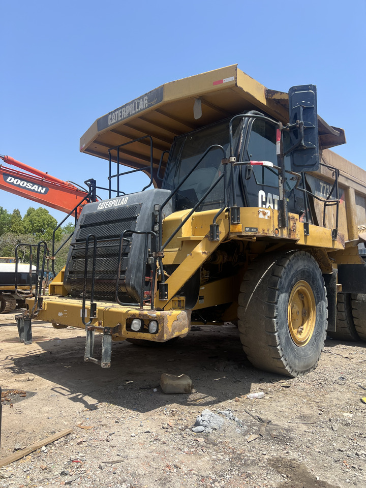 CATERPILLAR 773F CAT MINGING DUMP TRUCK - Rigid dumper/ Rock truck: picture 1 CATERPILLAR 773F CAT MINGING DUMP TRUCK - Rigid dumper/ Rock truck: picture 1