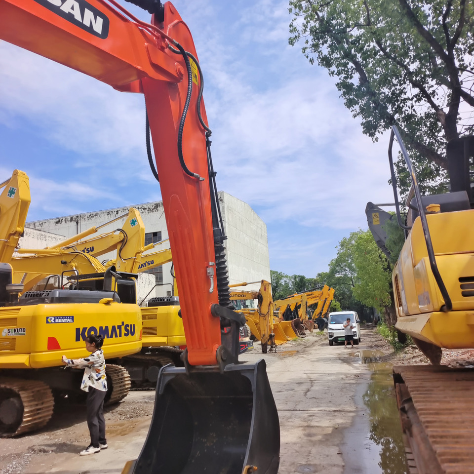 DOOSAN DX225 LCA DX 225 LC - 9C DX300LC-9C DX340 - Crawler excavator: picture 5 DOOSAN DX225 LCA DX 225 LC - 9C DX300LC-9C DX340 - Crawler excavator: picture 5