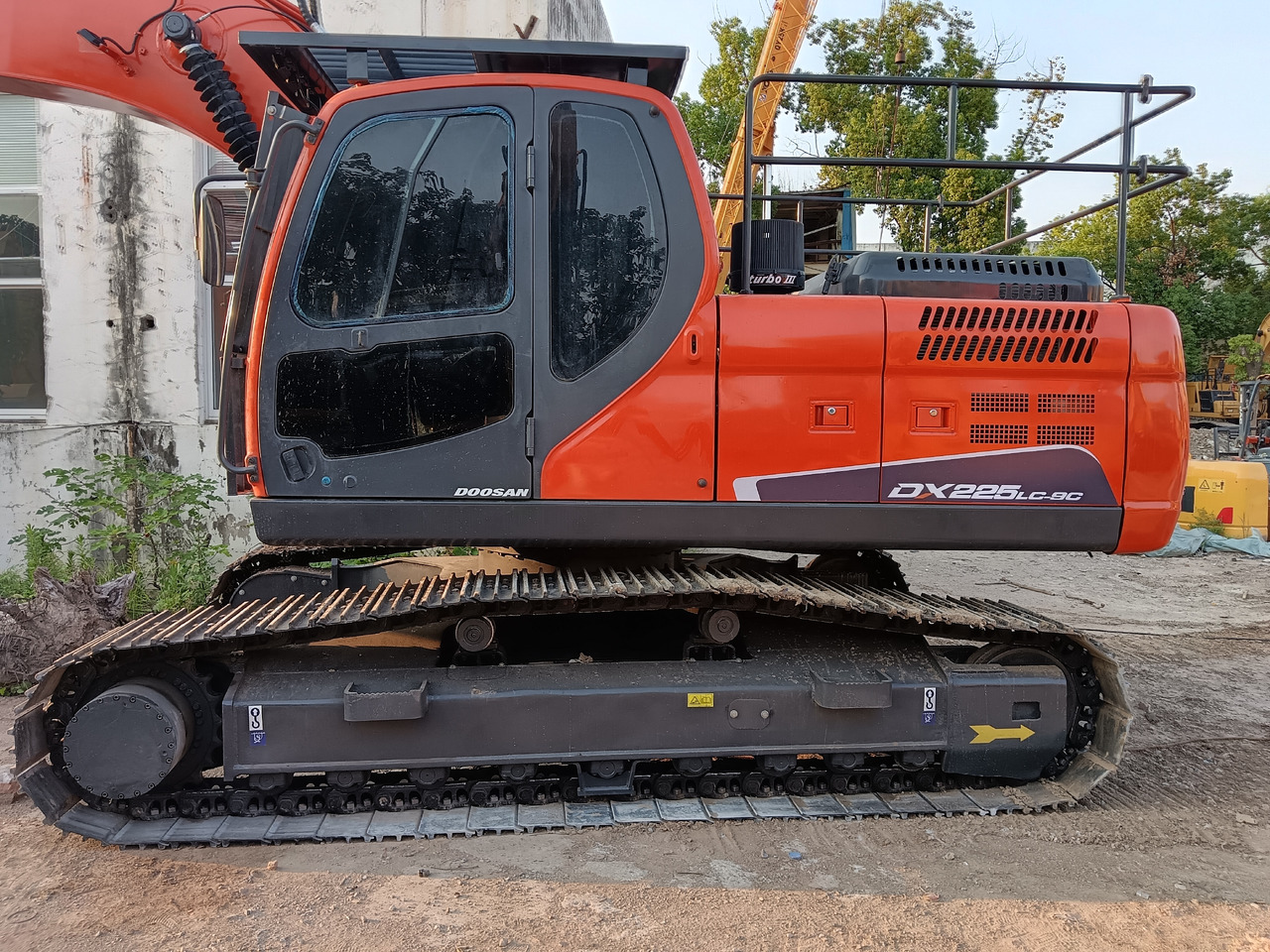 DOOSAN DX225LC-9C DX225LCA - Crawler excavator: picture 2 DOOSAN DX225LC-9C DX225LCA - Crawler excavator: picture 2
