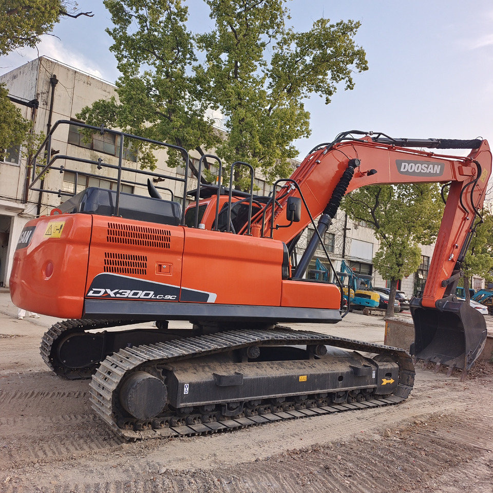 DOOSAN DX300 LC-9C DX300 LCA DX 340 LC-9C DX340 LCA - Crawler excavator: picture 2 DOOSAN DX300 LC-9C DX300 LCA DX 340 LC-9C DX340 LCA - Crawler excavator: picture 2
