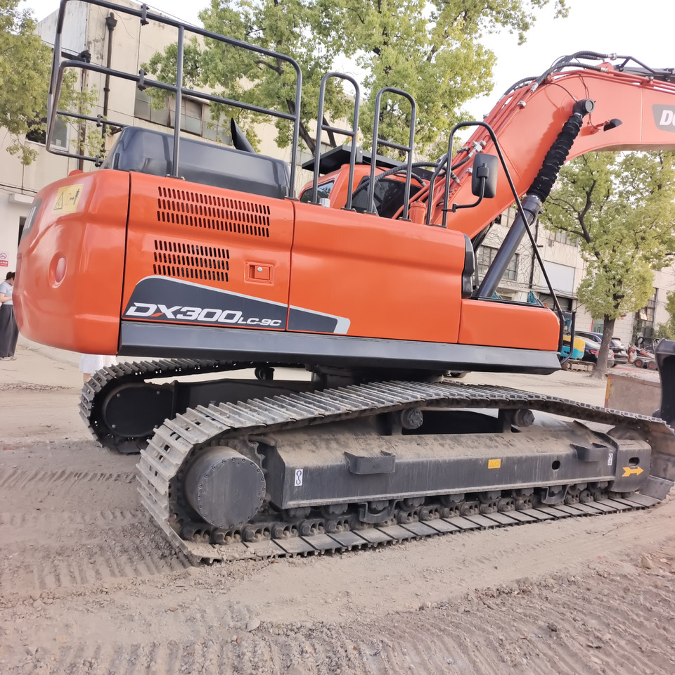 DOOSAN DX300 LC-9C DX300 LCA DX 340 LC-9C DX340 LCA - Crawler excavator: picture 3 DOOSAN DX300 LC-9C DX300 LCA DX 340 LC-9C DX340 LCA - Crawler excavator: picture 3