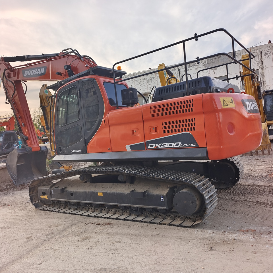 DOOSAN DX300LC-9C - Crawler excavator: picture 5 DOOSAN DX300LC-9C - Crawler excavator: picture 5