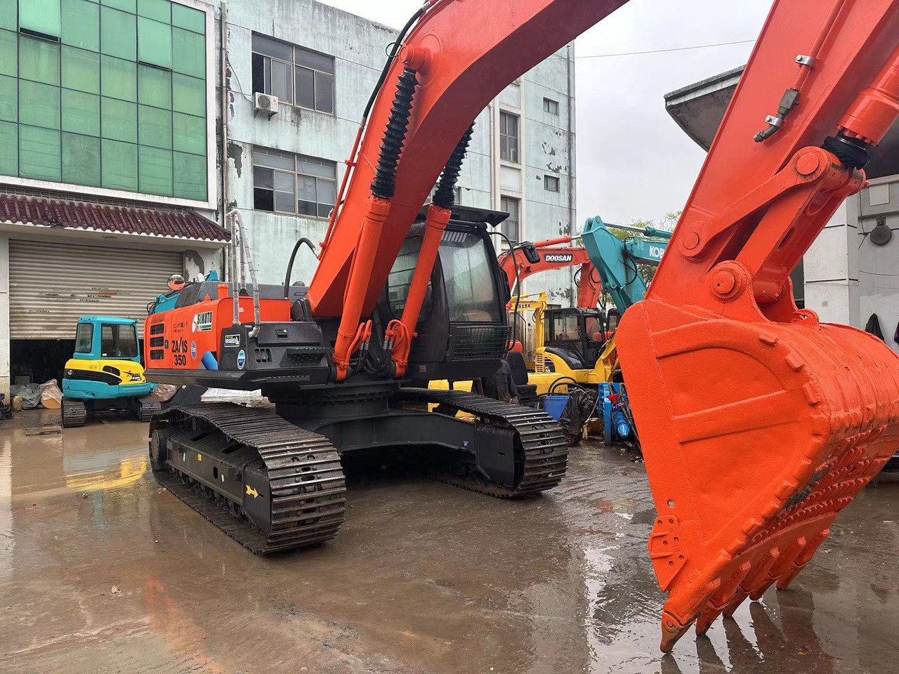 Crawler excavator HITACHI ZAXIS 350 - 3 G Hitachi ZX350: picture 7