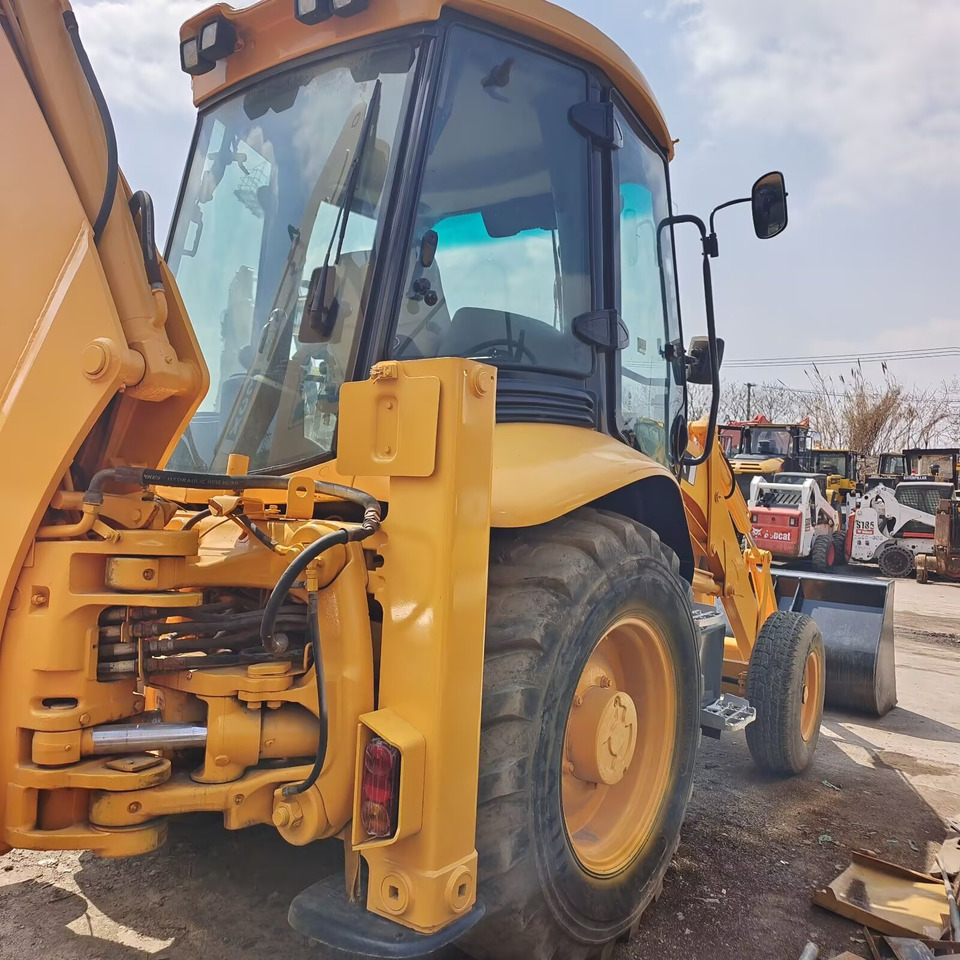JCB 3CX MADE IN UK ENGLAND - Backhoe loader: picture 1 JCB 3CX MADE IN UK ENGLAND - Backhoe loader: picture 1