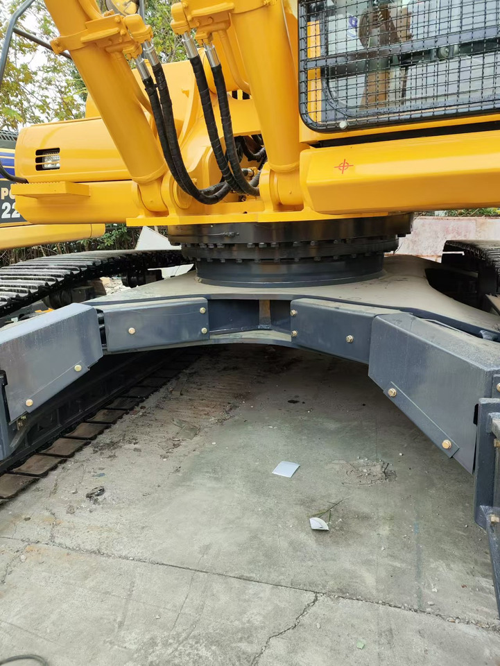 KOMATSU PC450-8 PC 450 - 8 - Crawler excavator: picture 3 KOMATSU PC450-8 PC 450 - 8 - Crawler excavator: picture 3