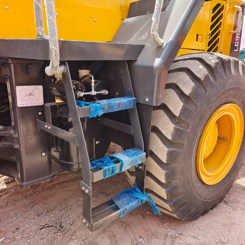 SDLG LG 956L - Wheel loader: picture 5 SDLG LG 956L - Wheel loader: picture 5