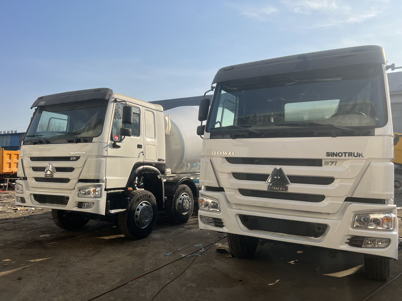 SINOTRUK HOWO 8*4 12 tires 16 CBM - Concrete mixer truck: picture 3 SINOTRUK HOWO 8*4 12 tires 16 CBM - Concrete mixer truck: picture 3