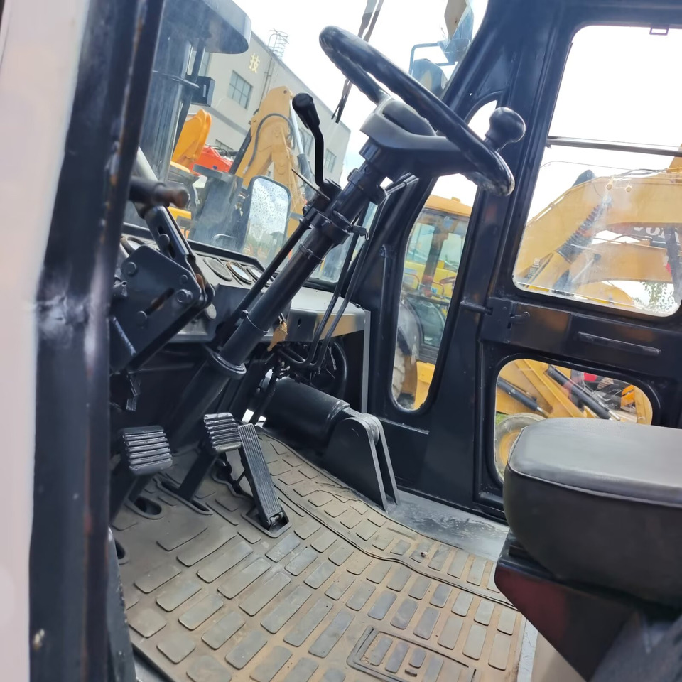 TCM FD100 - Forklift: picture 5 TCM FD100 - Forklift: picture 5