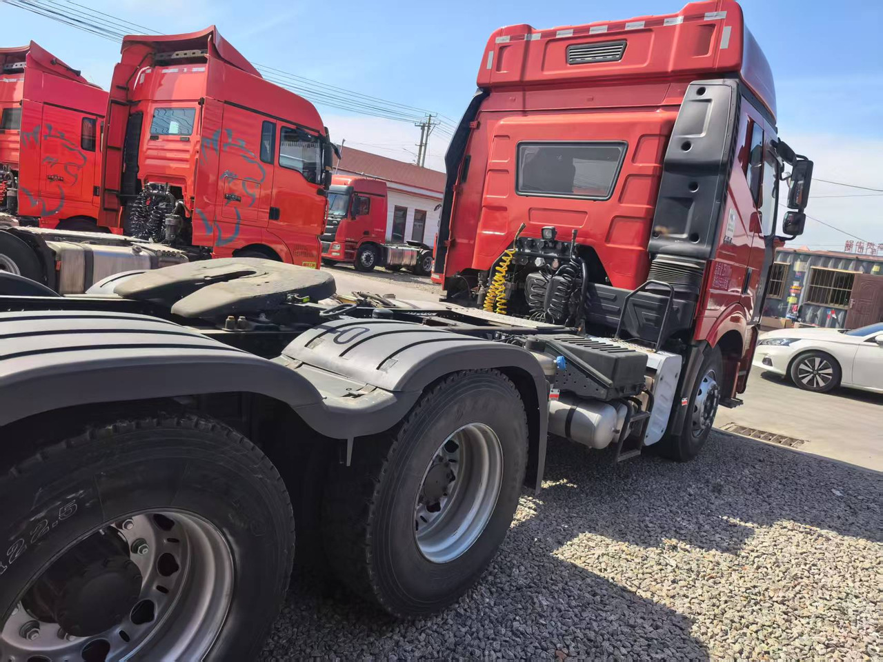 FAW JIEFANG - Tractor unit: picture 3 FAW JIEFANG - Tractor unit: picture 3