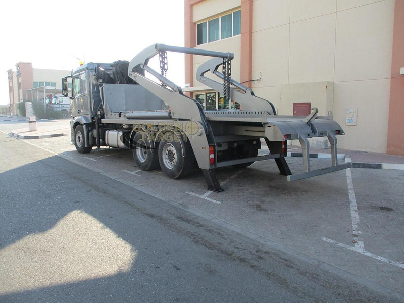 Mercedes-Benz 2642 6×2 Double Skip Loader with HIAB Crane - Loader: picture 5 Mercedes-Benz 2642 6×2 Double Skip Loader with HIAB Crane - Loader: picture 5