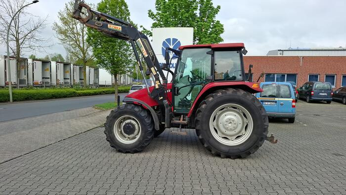 Case IH 1090 - Farm tractor: picture 5 Case IH 1090 - Farm tractor: picture 5