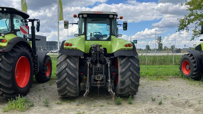 Farm tractor Claas Axion 840: picture 15