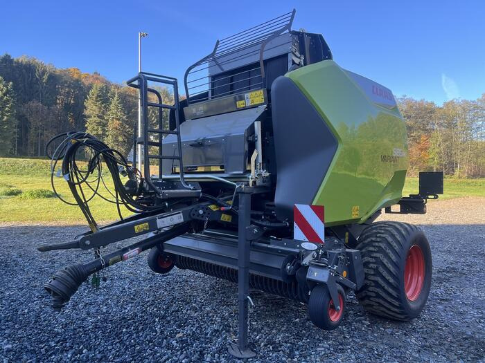 Claas Variant 585 RC - Round baler: picture 1 Claas Variant 585 RC - Round baler: picture 1