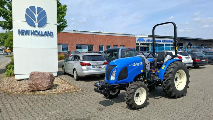 New Holland Boomer 35 - Farm tractor: picture 3 New Holland Boomer 35 - Farm tractor: picture 3