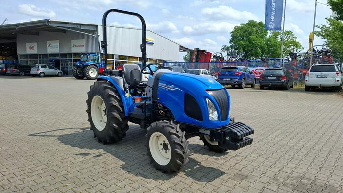 New Holland Boomer 35 - Farm tractor: picture 2 New Holland Boomer 35 - Farm tractor: picture 2