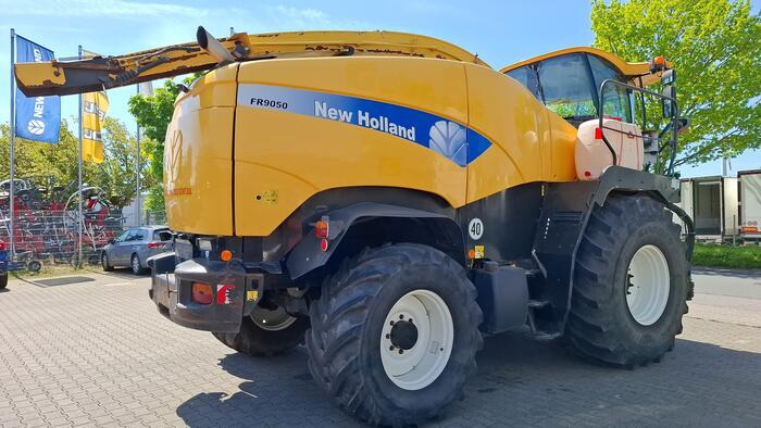 New Holland FR 9060 - Forage harvester: picture 4 New Holland FR 9060 - Forage harvester: picture 4