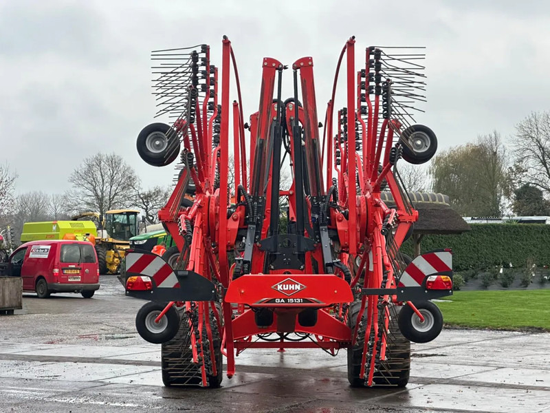 Kuhn GA 15131 Zwadhark 4 rotorhark 15 meter!! - Tedder/ Rake: picture 3 Kuhn GA 15131 Zwadhark 4 rotorhark 15 meter!! - Tedder/ Rake: picture 3