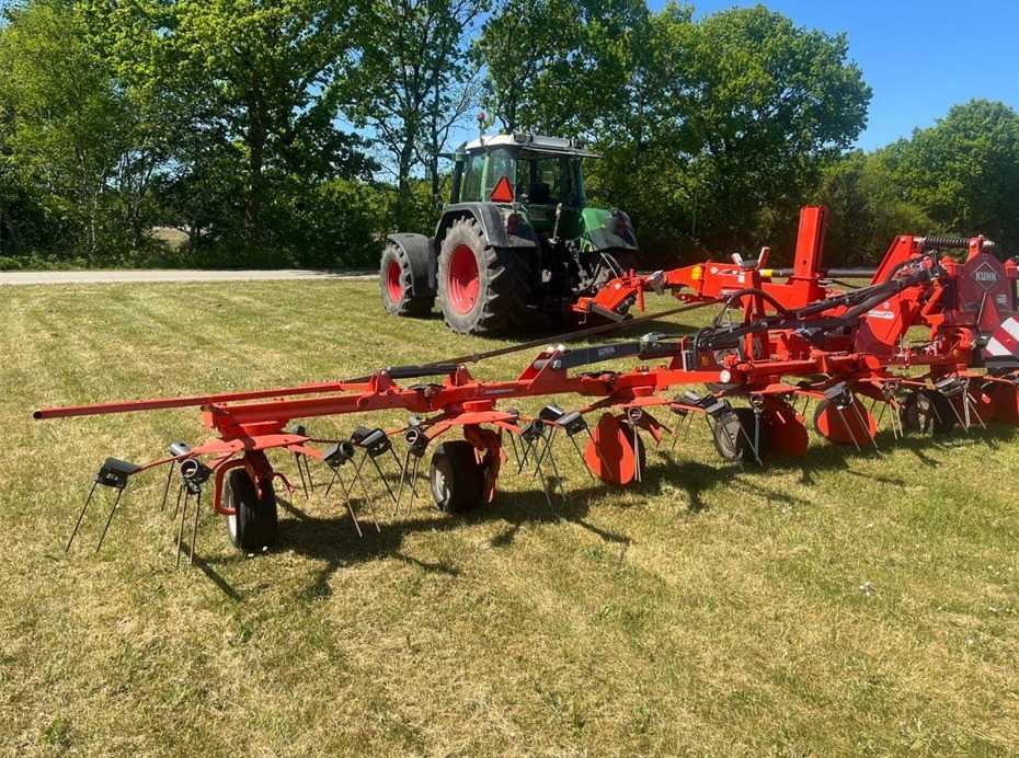 Kuhn 13M SPREDER - Tedder/ Rake: picture 4 Kuhn 13M SPREDER - Tedder/ Rake: picture 4