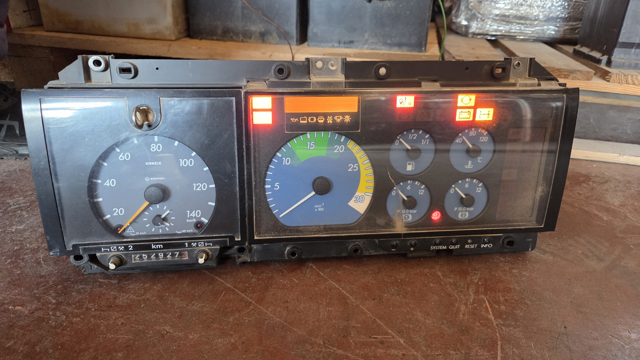 MERCEDES-BENZ ATEGO - Dashboard: picture 1 MERCEDES-BENZ ATEGO - Dashboard: picture 1