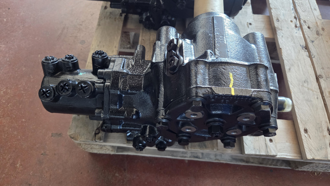 MERCEDES-BENZ POWER STEERING ACTROS - Steering wheel: picture 4 MERCEDES-BENZ POWER STEERING ACTROS - Steering wheel: picture 4