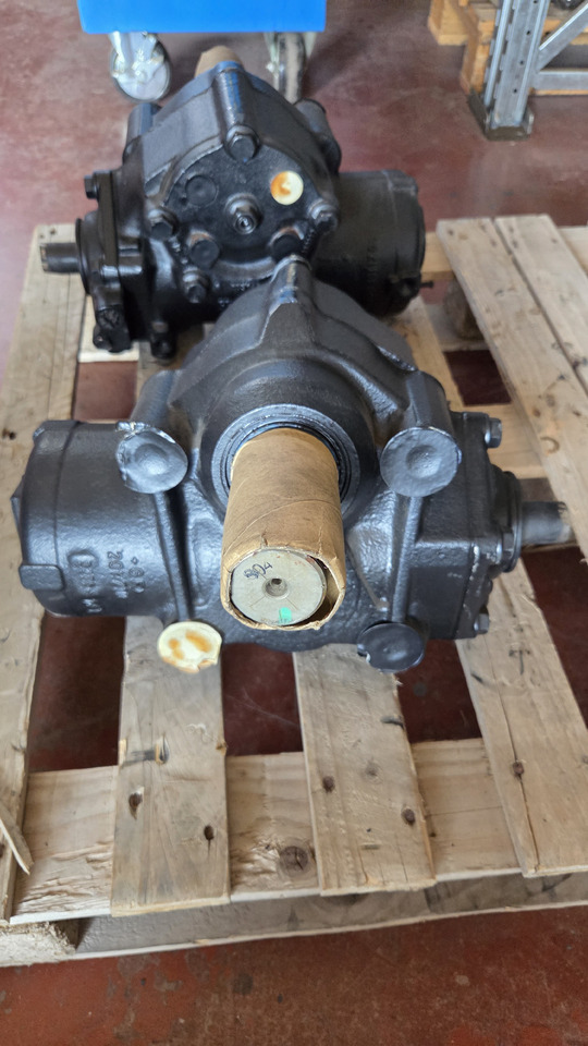 MERCEDES-BENZ POWER  STEERING   ACTROS MP3 - Steering wheel: picture 4 MERCEDES-BENZ POWER  STEERING   ACTROS MP3 - Steering wheel: picture 4