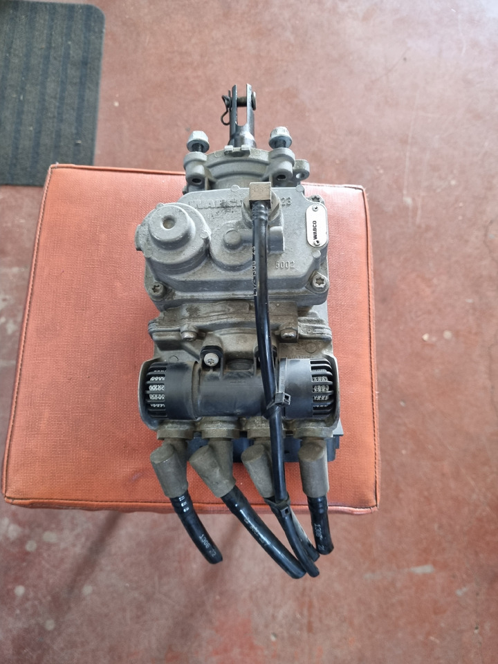 WABCO ATEGO 2 - Brake valve for Truck: picture 1 WABCO ATEGO 2 - Brake valve for Truck: picture 1