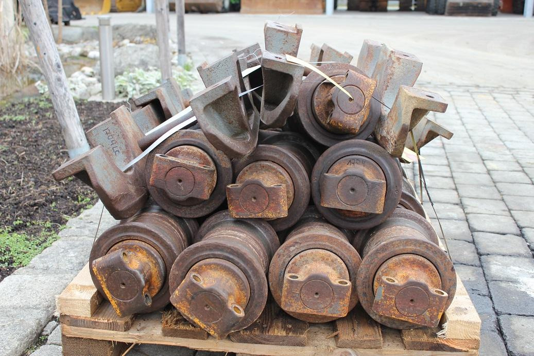 Atlas 1704 LC - Track roller for Construction machinery: picture 2 Atlas 1704 LC - Track roller for Construction machinery: picture 2