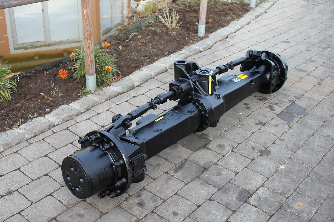 Caterpillar 212 BFT - Axle and parts for Construction machinery: picture 2 Caterpillar 212 BFT - Axle and parts for Construction machinery: picture 2