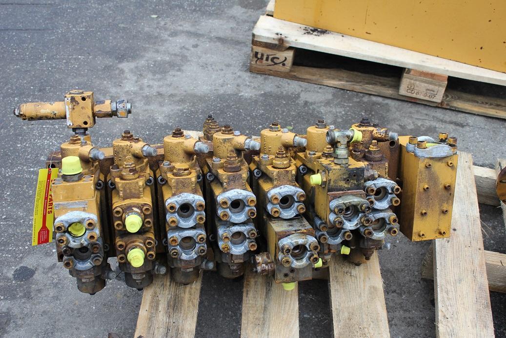 Furukawa W 625 - Hydraulic valve for Construction machinery: picture 2 Furukawa W 625 - Hydraulic valve for Construction machinery: picture 2