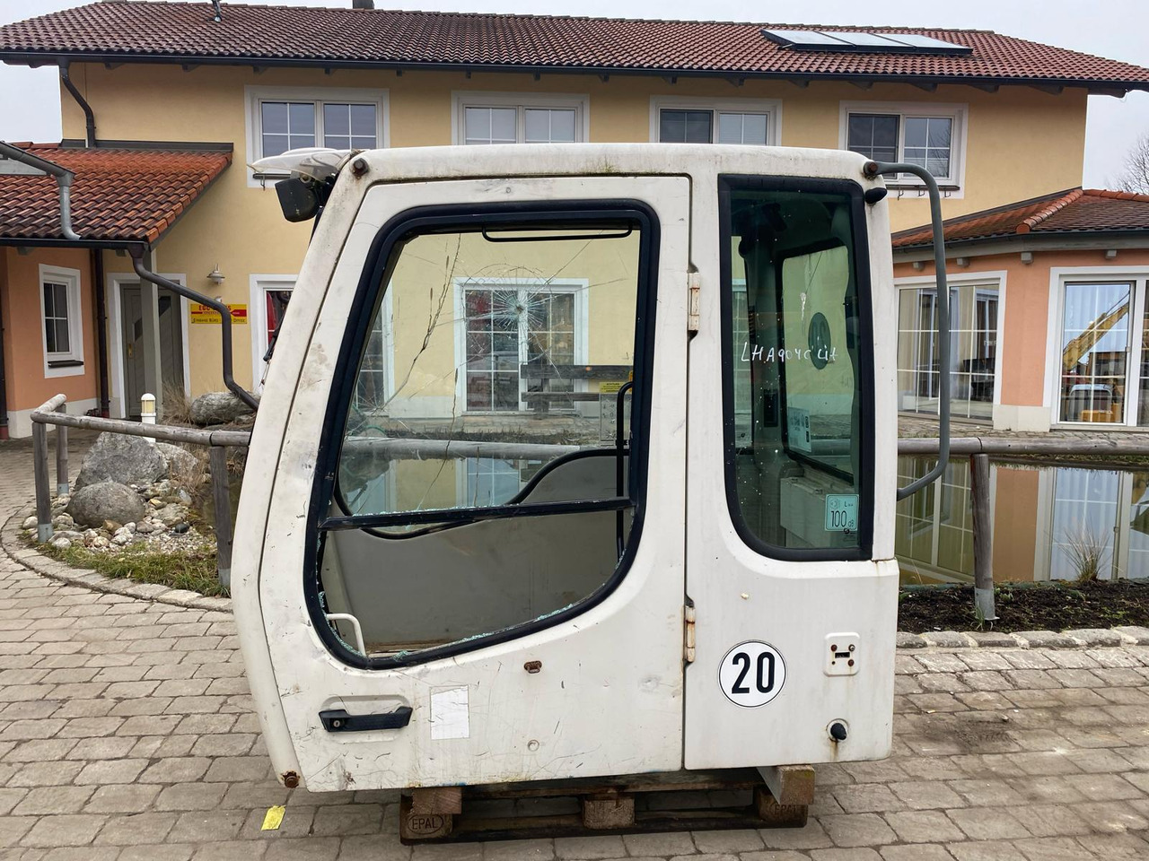 Liebherr A 904 C - Cab for Construction machinery: picture 3 Liebherr A 904 C - Cab for Construction machinery: picture 3