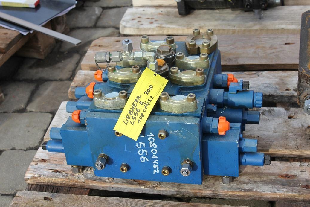 Liebherr L 556 - Hydraulic valve for Construction machinery: picture 2 Liebherr L 556 - Hydraulic valve for Construction machinery: picture 2