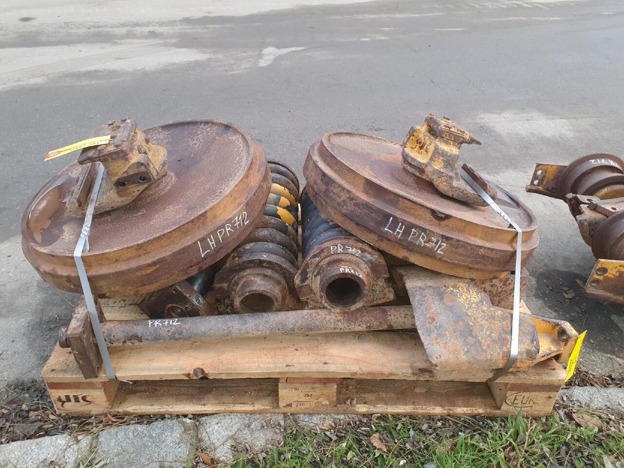 Liebherr PR 712 - Undercarriage parts for Construction machinery: picture 1 Liebherr PR 712 - Undercarriage parts for Construction machinery: picture 1